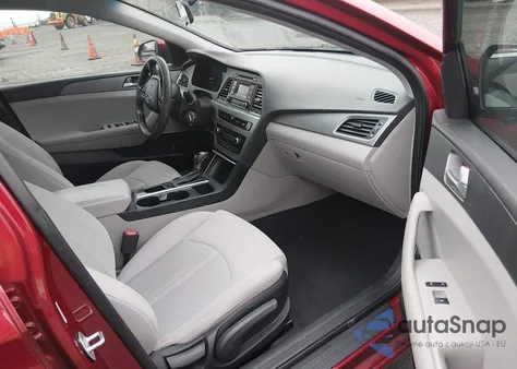 2016 Hyundai Sonata z USA, uszkodzony, nr VIN 5NPE24AF8GH405515